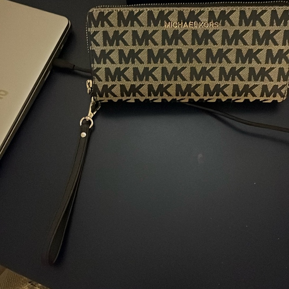 Michael kors wallet used once .